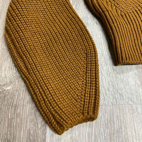 Urban Outfitters Puff Sleeve cardigan, size XS. - Picture 9 of 12